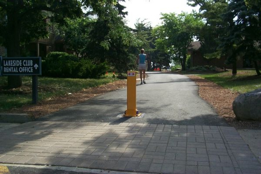 TrafficGuard, Inc Single Post - Vehicle bollards Apartment Complex